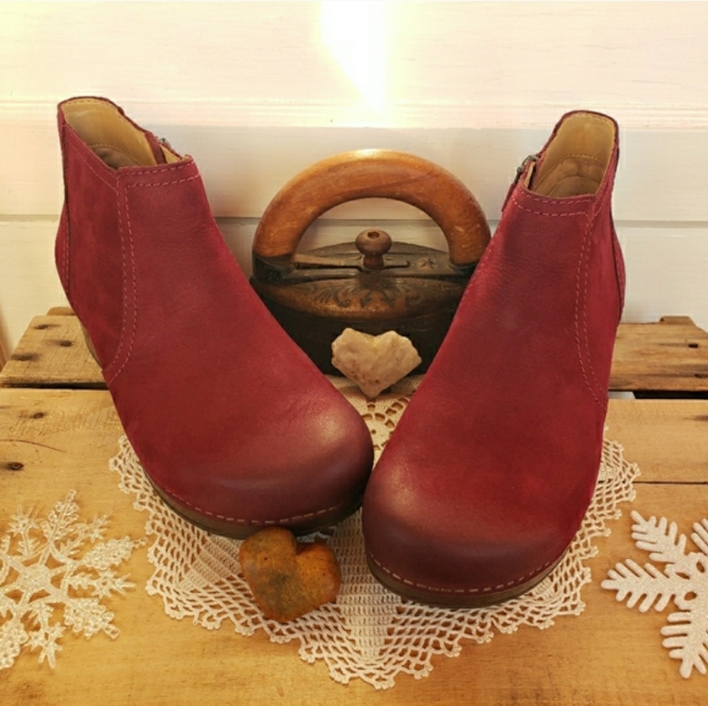 Red Blue Dansko Barbara Clog Boot Ankle Bootie Burnished Nubuck Boho 36 38 39 - Picture 6 of 15